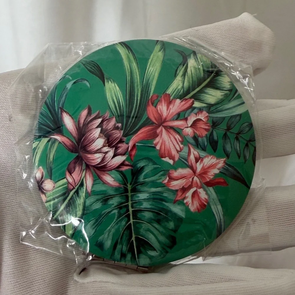 CEDON MuseumShops Tropical Floral Compact Pocket Mirror Green Pink NWT 115-51